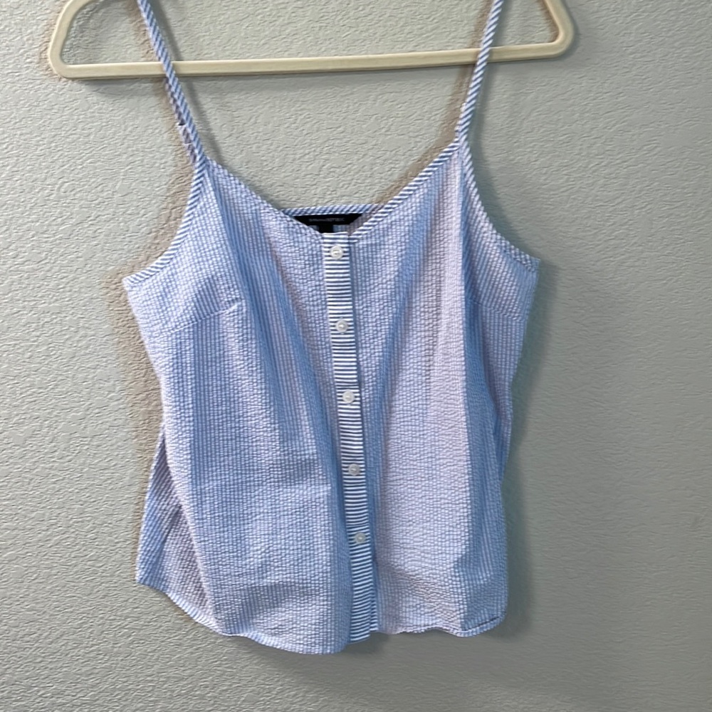 Banana republic size small women’s blue and white tank!